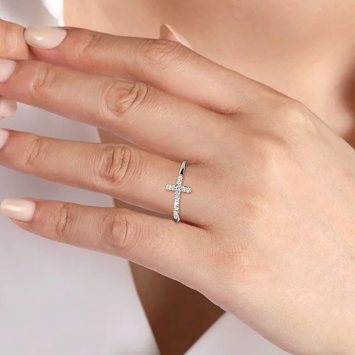 Sideways Diamond Cross Ring