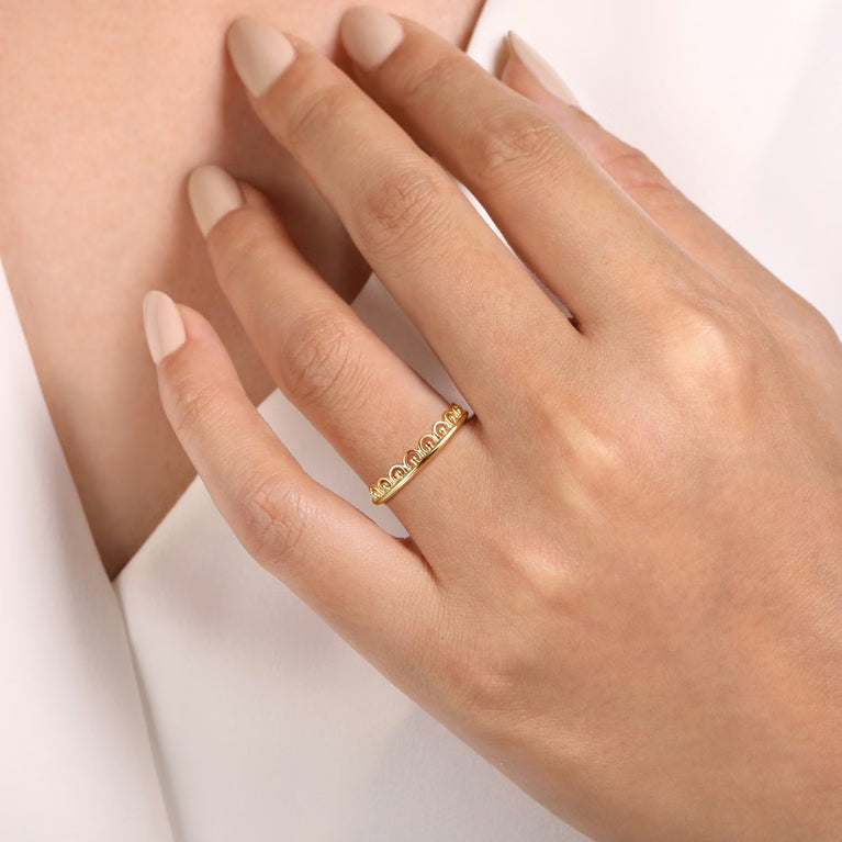 Bujukan Crown Stackable Ring