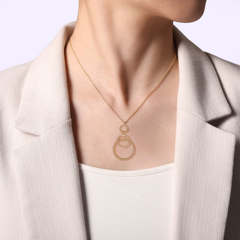 Bujukan Multi Circle Pendant Necklace