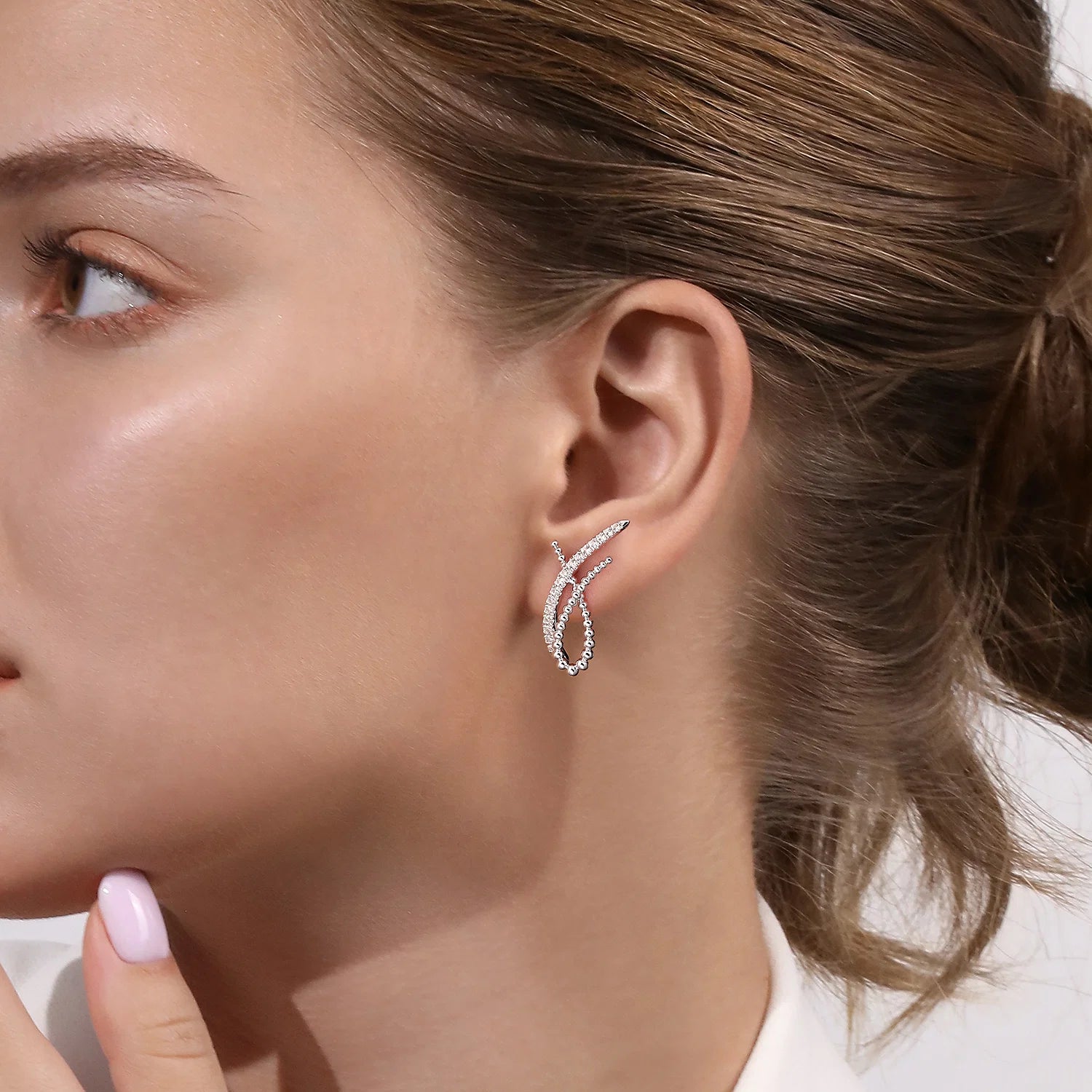 Bujukan White Sapphire Stud Earrings