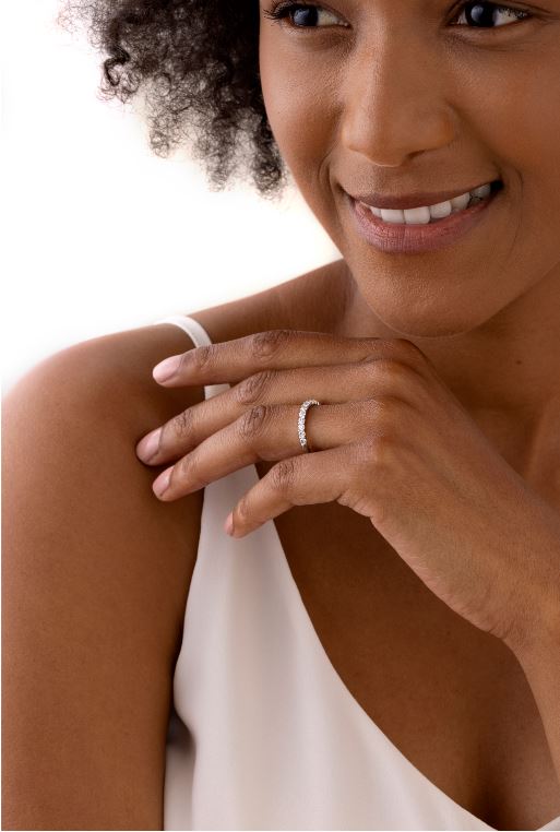 Brilliant Signature Diamond Band