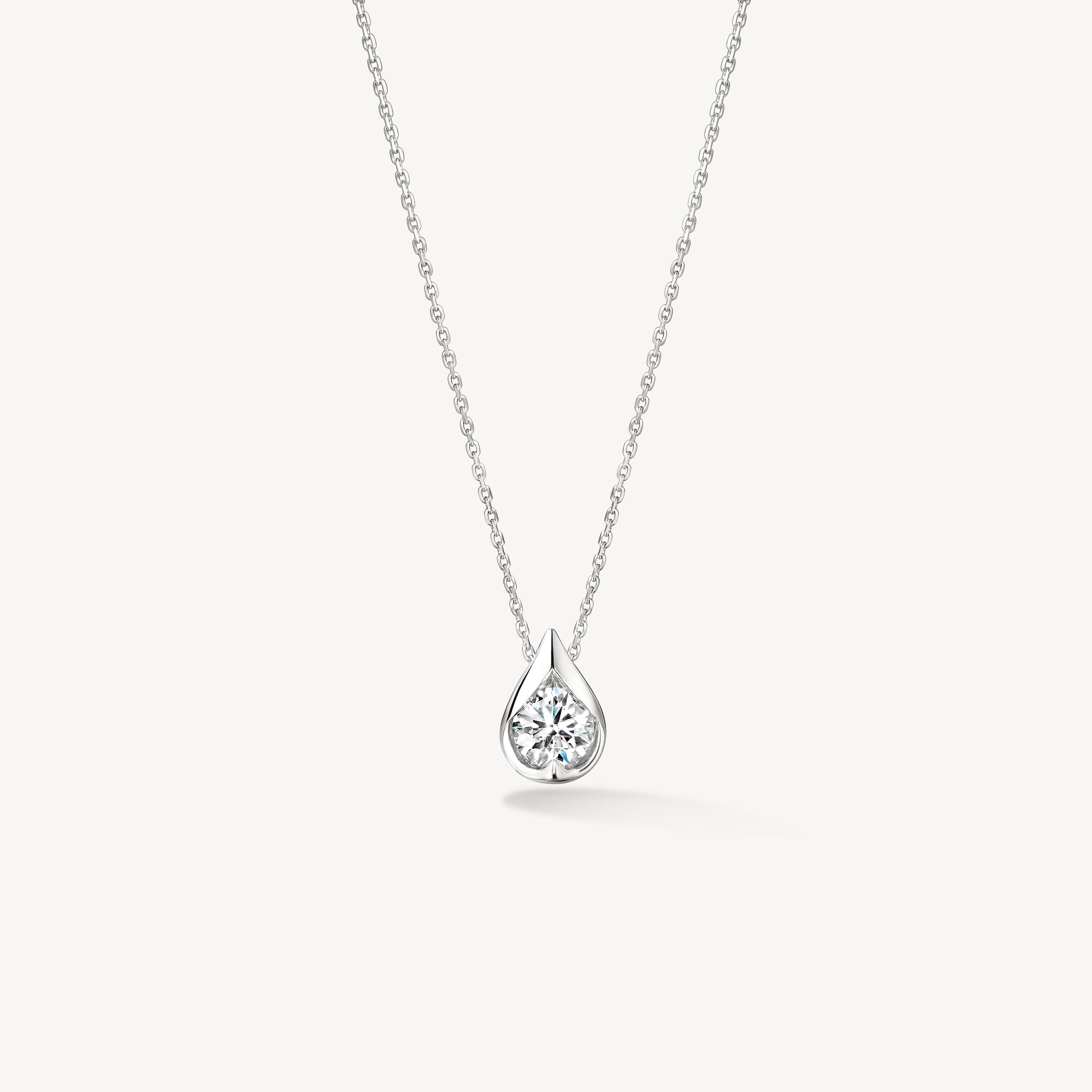 LU Dewdrop Diamond Necklace