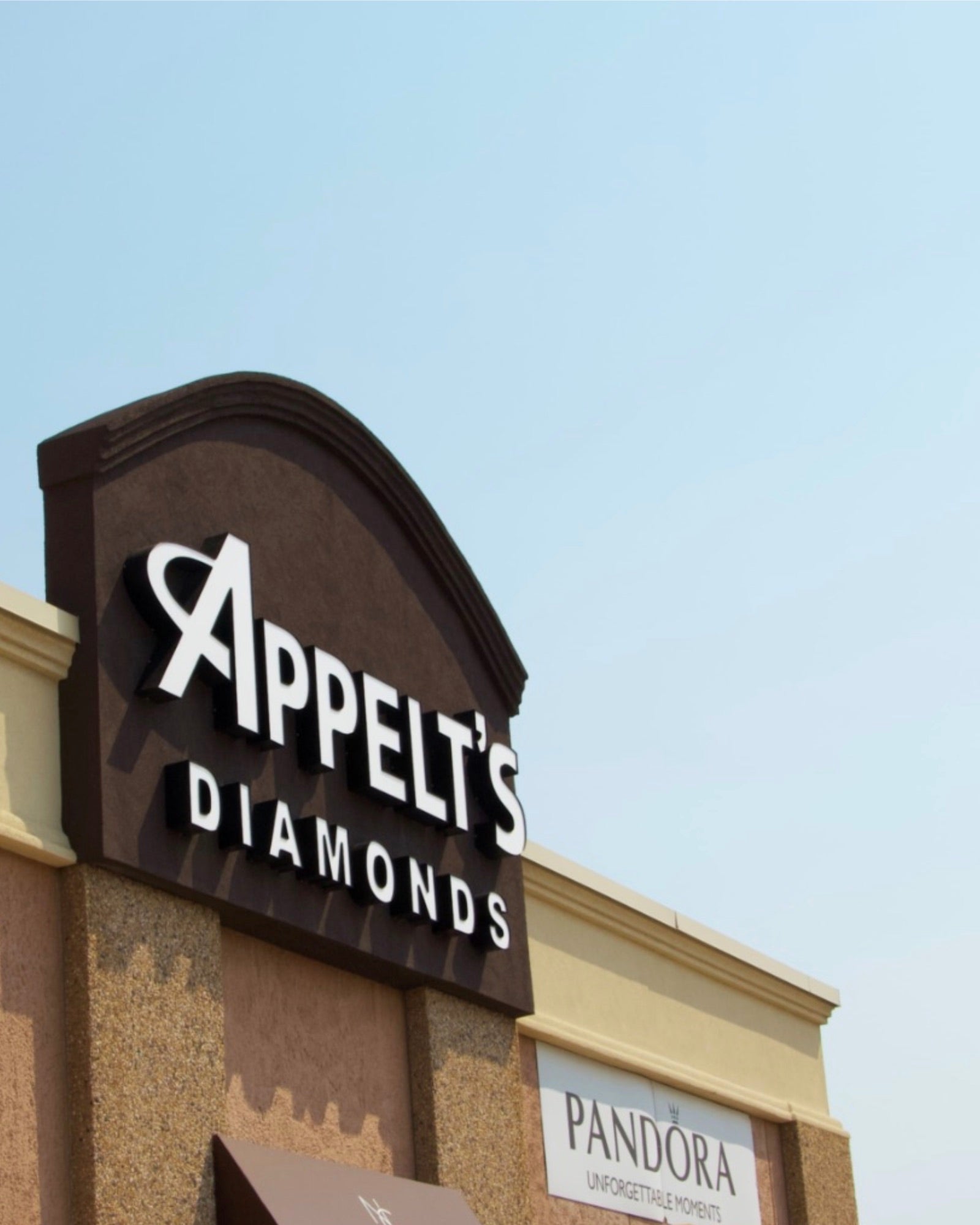 Exterior of the Appelt's Ness Avenue location.