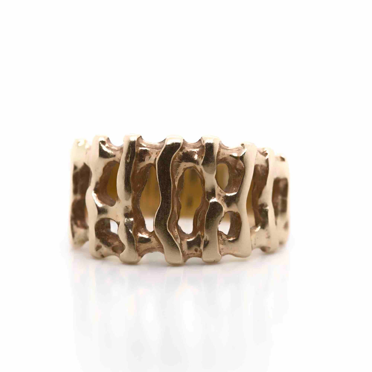 Cage Ring
