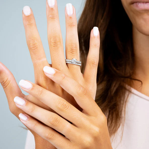 14k White Gold Diamond Wedding Band