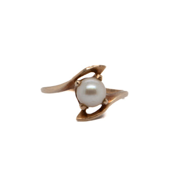 14k Yellow Gold Pearl Ring