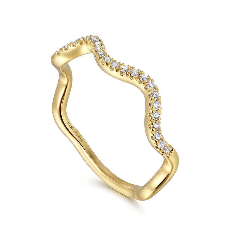 Diamond Wavy Stackable Ring