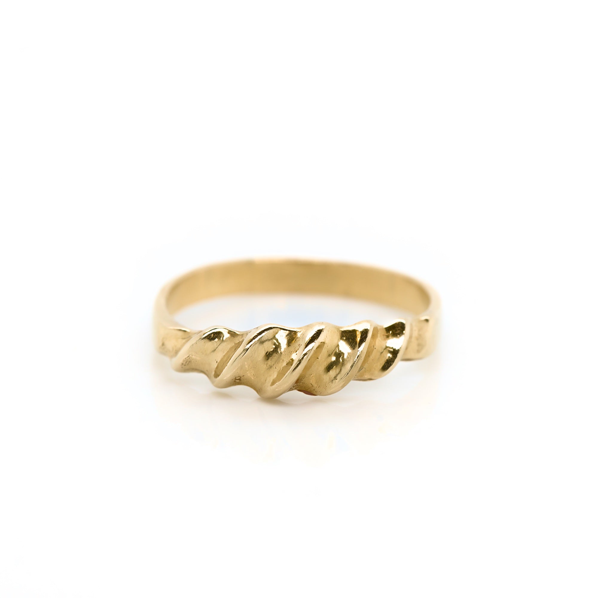 Croissant Twist Ring