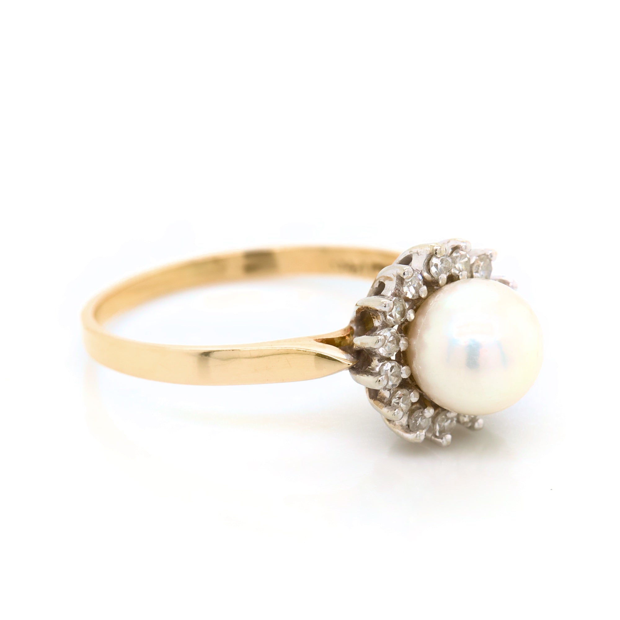 Pearl & Diamond Fashion Ring