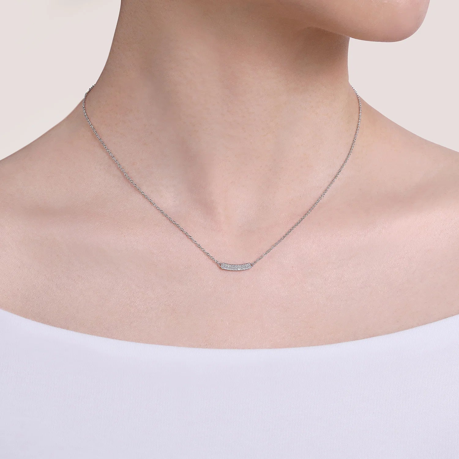 Curved Pavé Diamond Bar Necklace