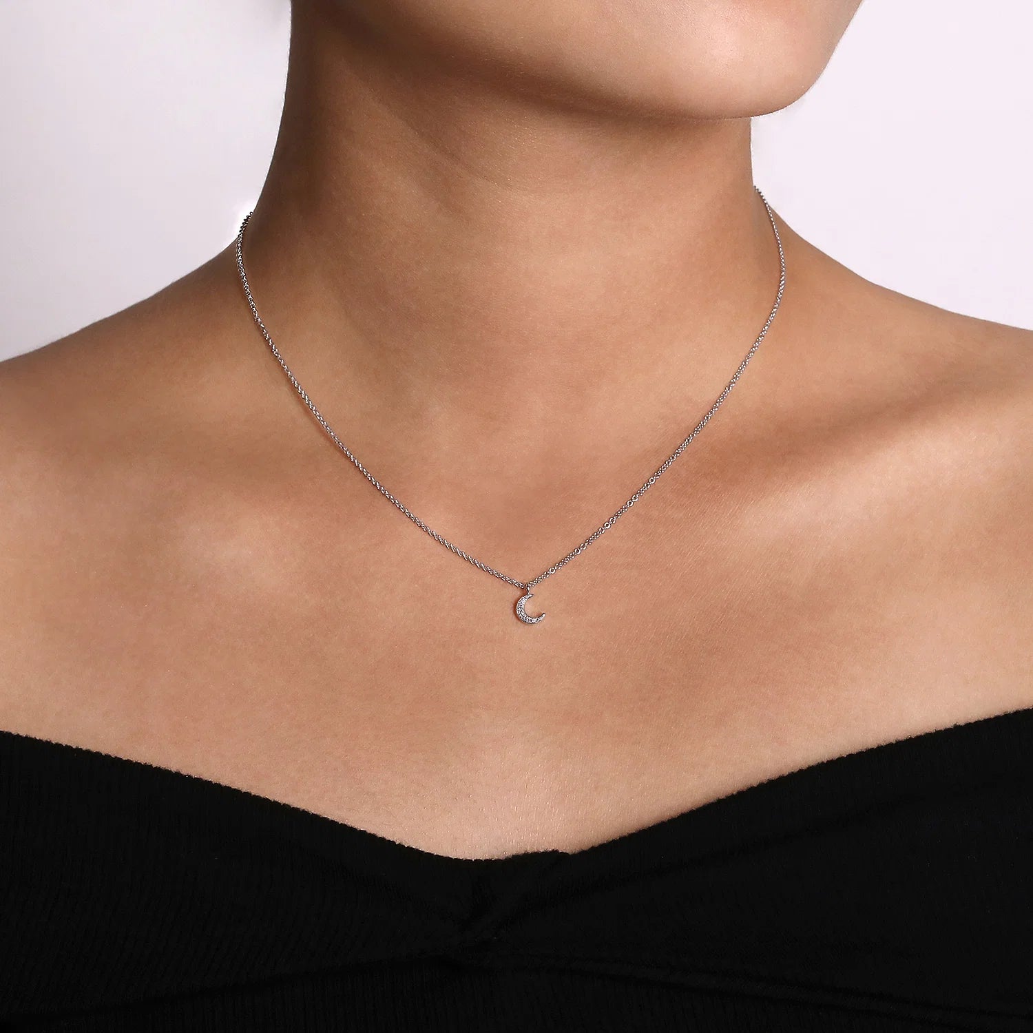 Diamond Pavé Crescent Pendant Necklace