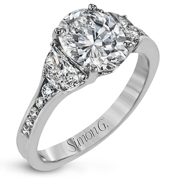 18k White Gold Oval Engagement Ring