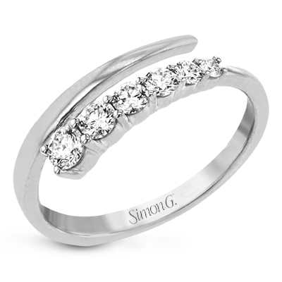 Split Diamond Fashion Ring