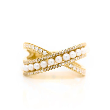 14k Yellow Gold Diamond and Pearl Fashion Ring