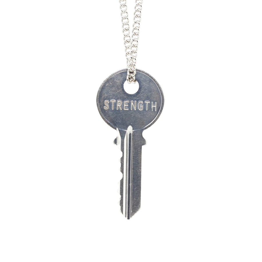 GIVING KEY CLASSIC SILVER NECKLACE