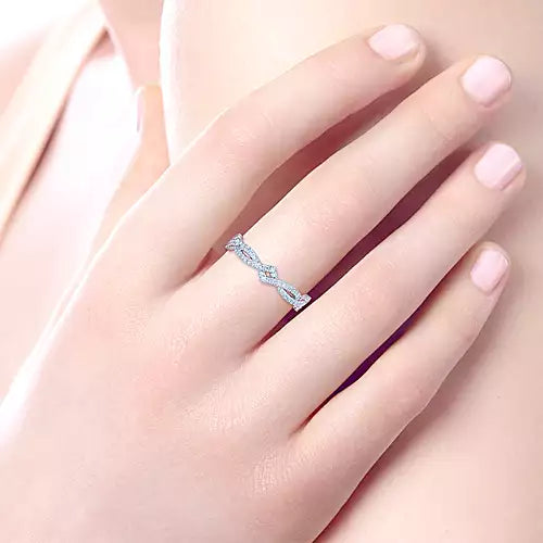 14k White Gold Twsited Diamond Stackable Ring
