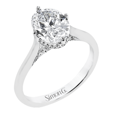 18k White Gold Diamond Oval Engagement Ring